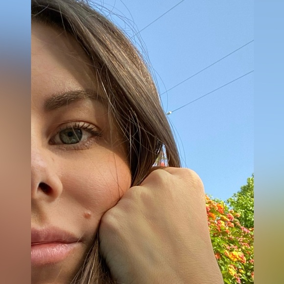 Meet your Posher, Lindsey - Picture 2 of 7